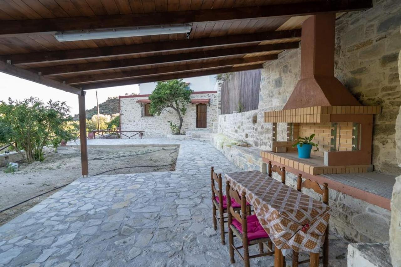 Villa Tzaniana Apomarma Exteriér fotografie